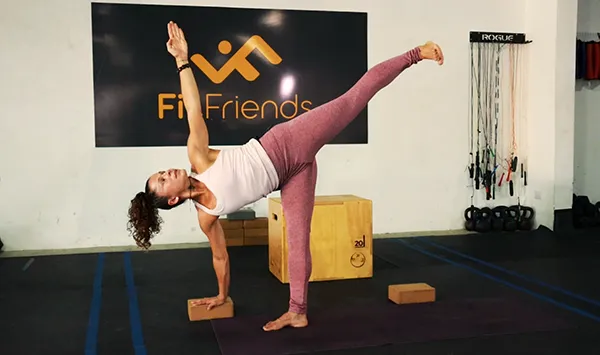 Yoga 4 Fluyendo como lava